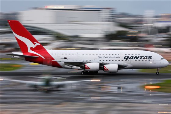 qantas-a380.jpg.560x448